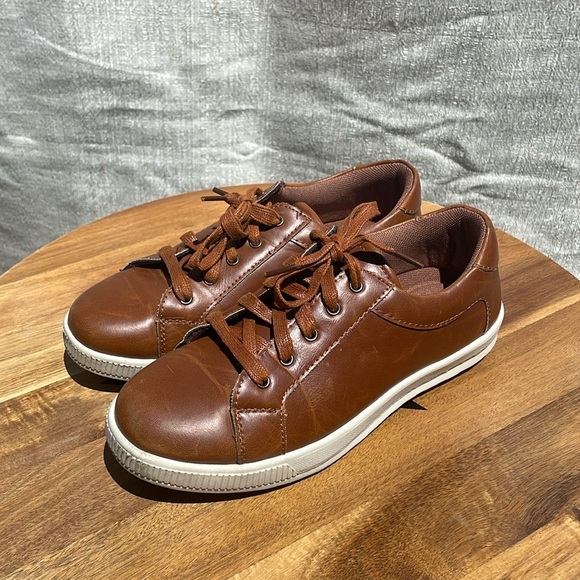 Deer Stags Kane Boys' Sneakers Dark Cream Tan Size 5 - Picture 1 of 9